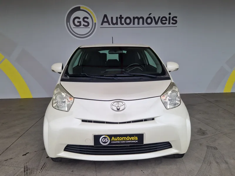 Toyota iQ
