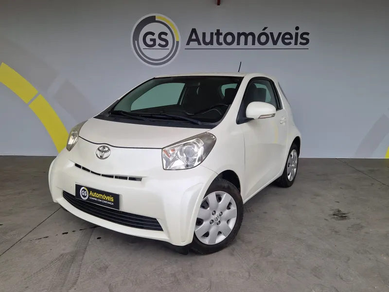 Toyota iQ